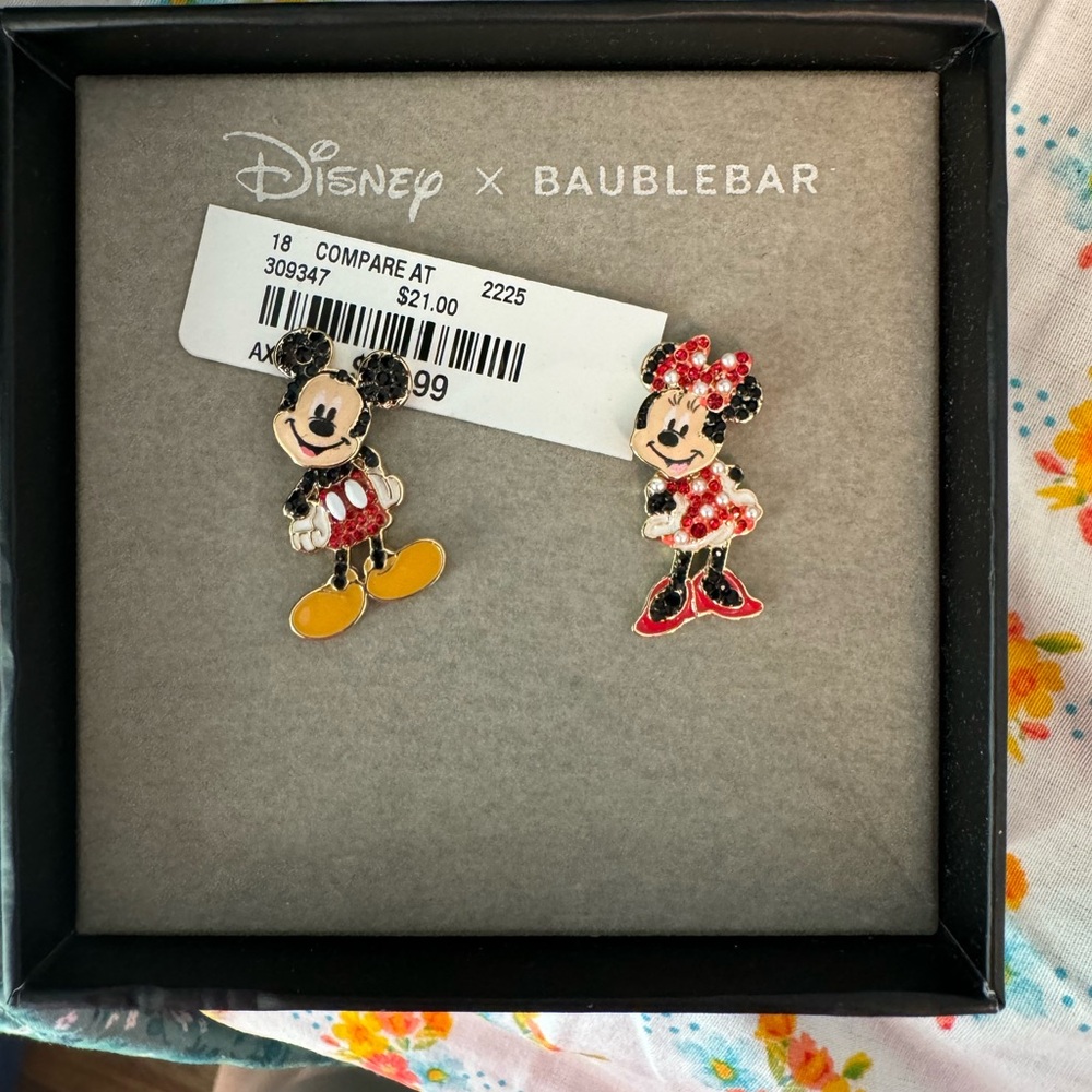 NIB Disney BaubleBar Mickey and Minnie Mouse Full Body Earrings